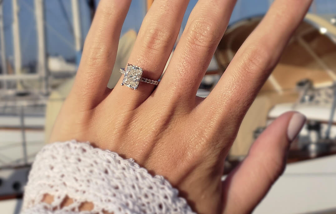 Diamond Engagement Ring - Proposal in Paris
